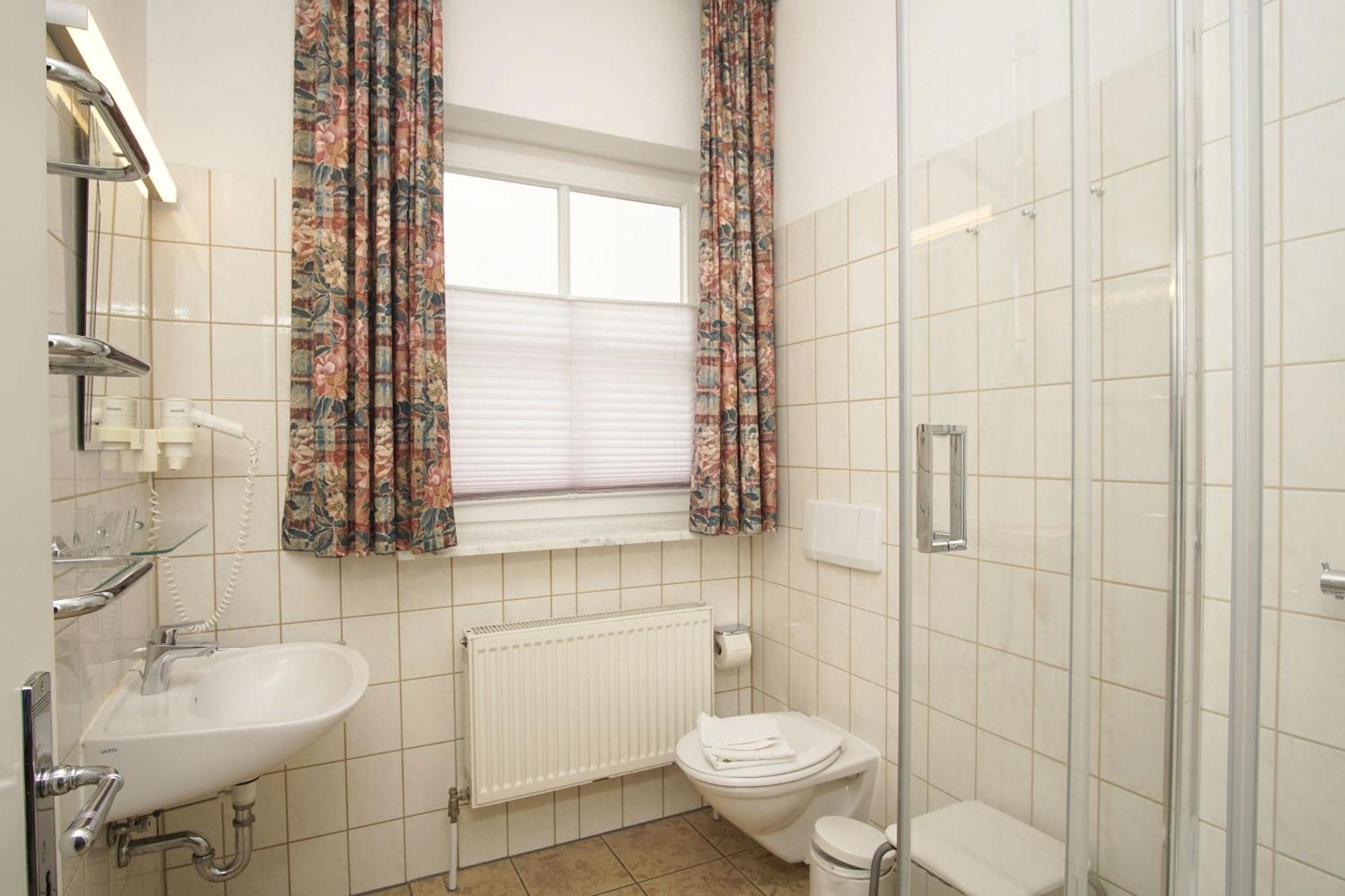 Aparthotel Ostsee Fewo 6 Balkon, Meerblick, Strand Остзебад Бинц Экстерьер фото
